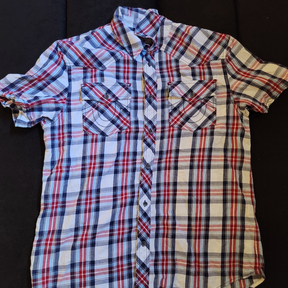 TR button down